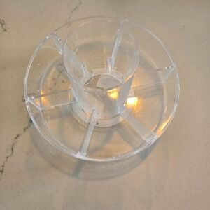 Make up Holder/Spins Around! Nwts!